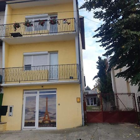 Apartman Novi Sad - Apartment Novi Sad Sremska Kamenica Luaran gambar